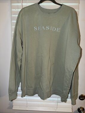 Seaside Crewneck Sweatshirt in Sage Green